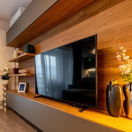 North Twin2 - Aviatiei Apartment *